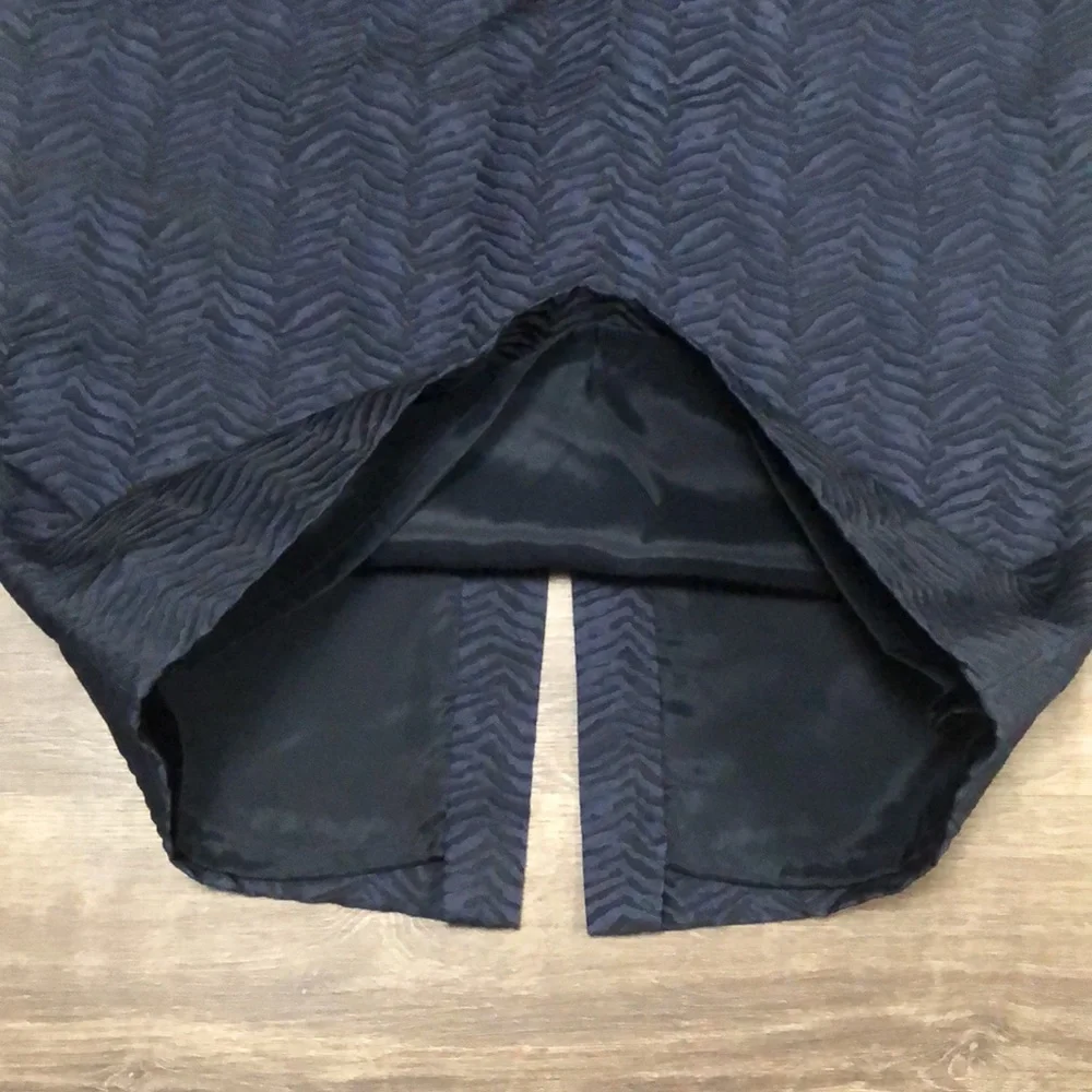 Lafayette 148 NY Black & Blue Tiger Stripes Silk Blend Pencil Skirt size 6